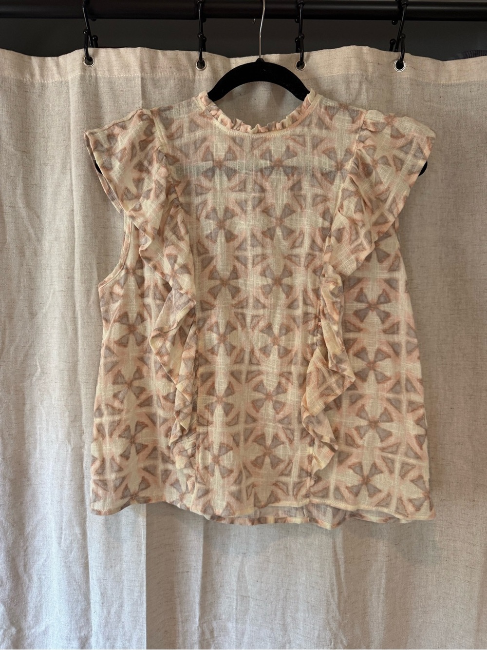 Karlie Printed Ruffle Sleeveless Blouse in Cream and Blush
